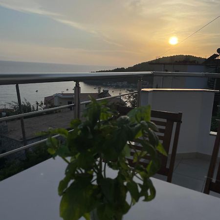 Tasos Rooms Himarë Exterior foto