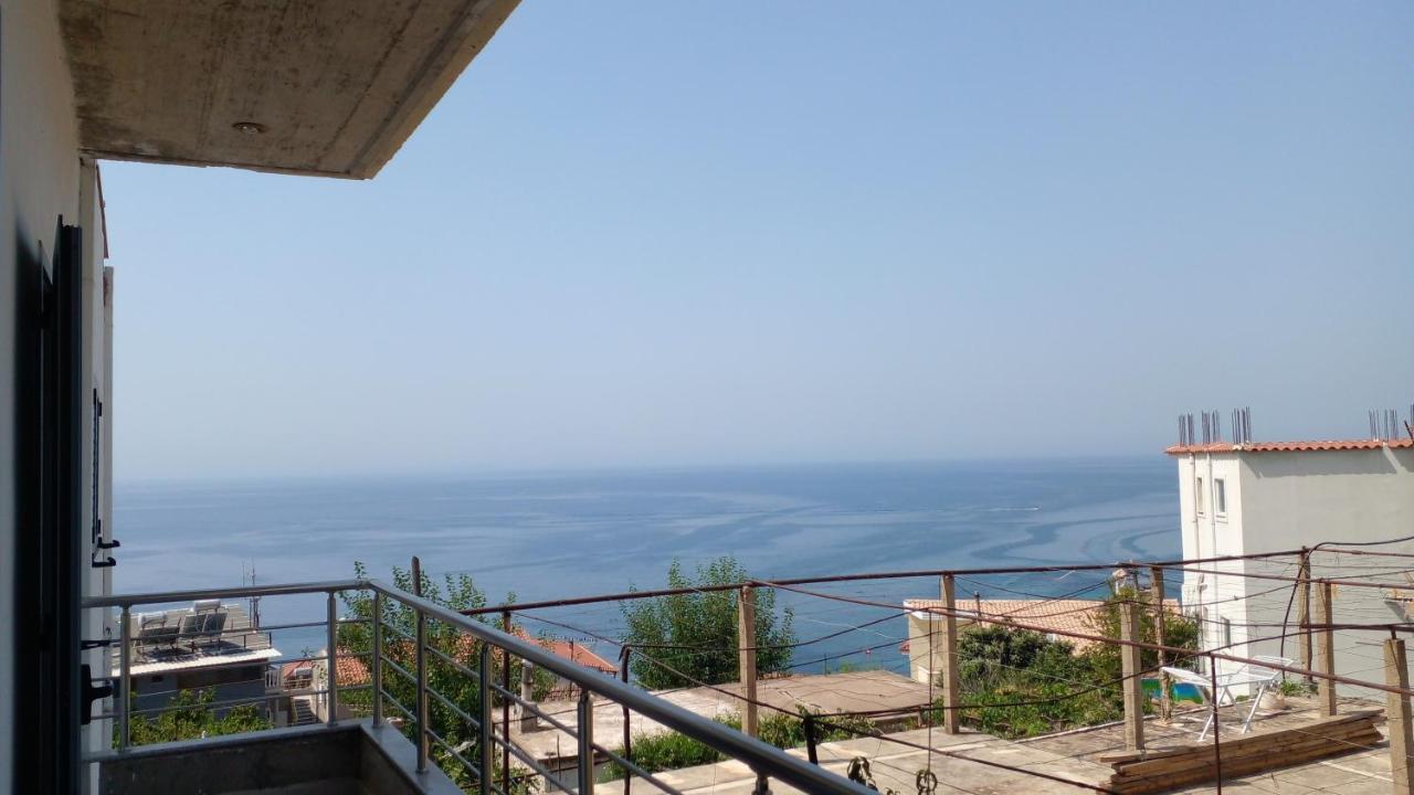 Tasos Rooms Himarë Exterior foto
