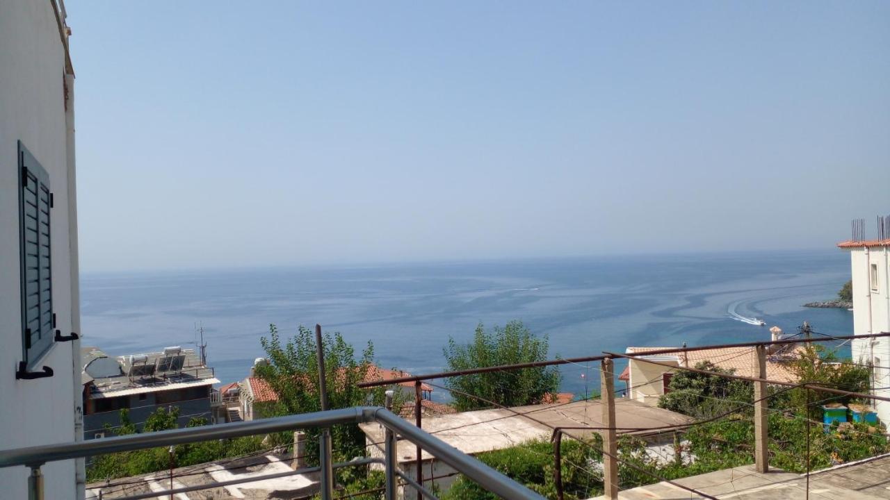 Tasos Rooms Himarë Exterior foto