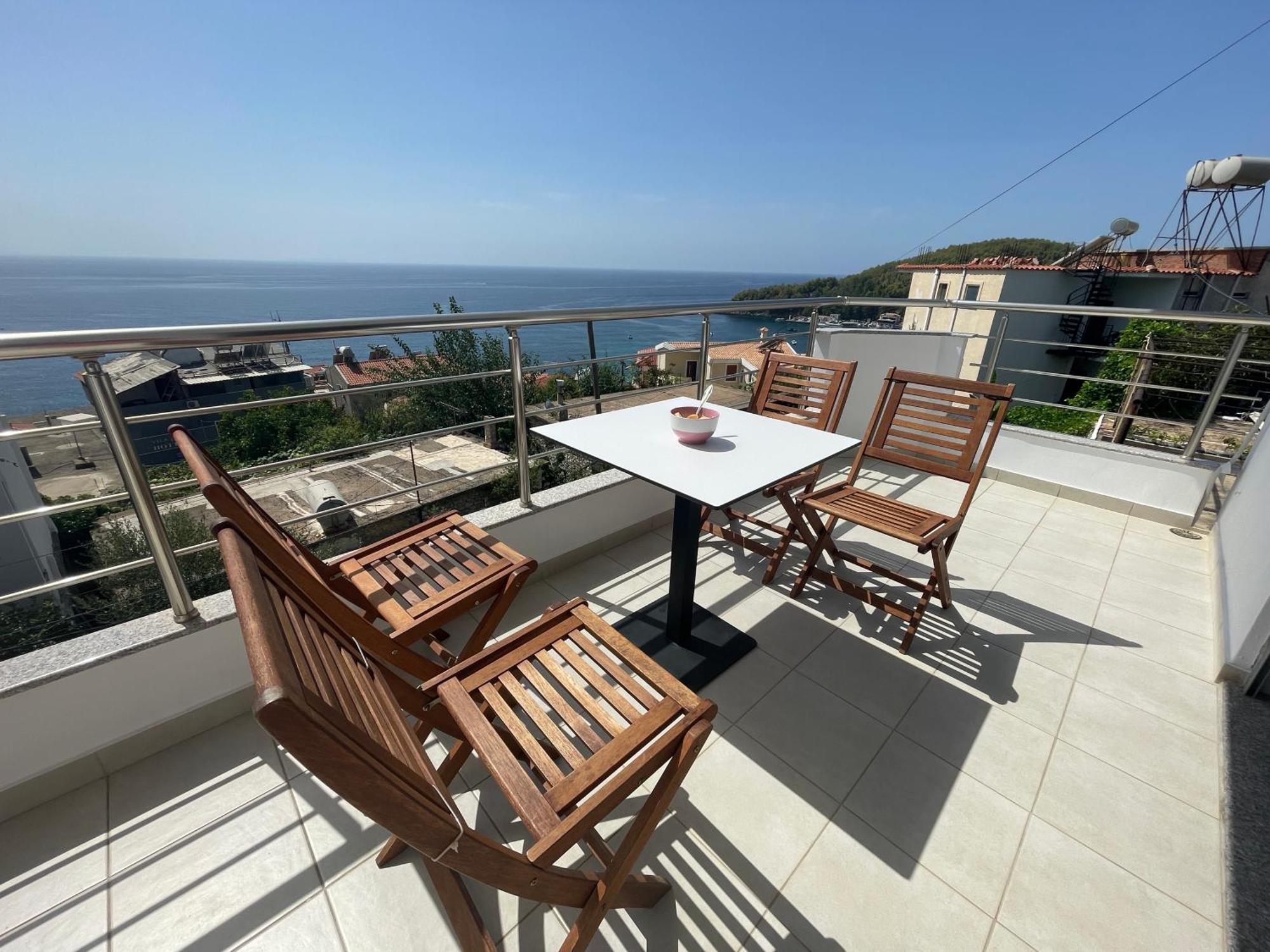 Tasos Rooms Himarë Exterior foto