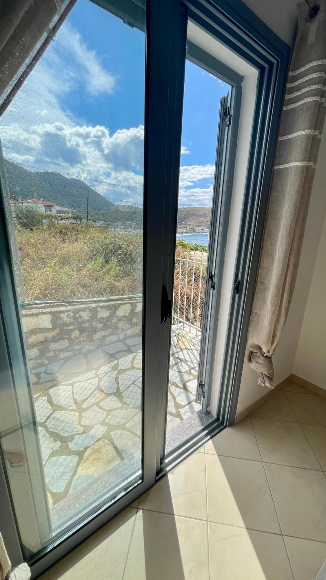 Tasos Rooms Himarë Exterior foto