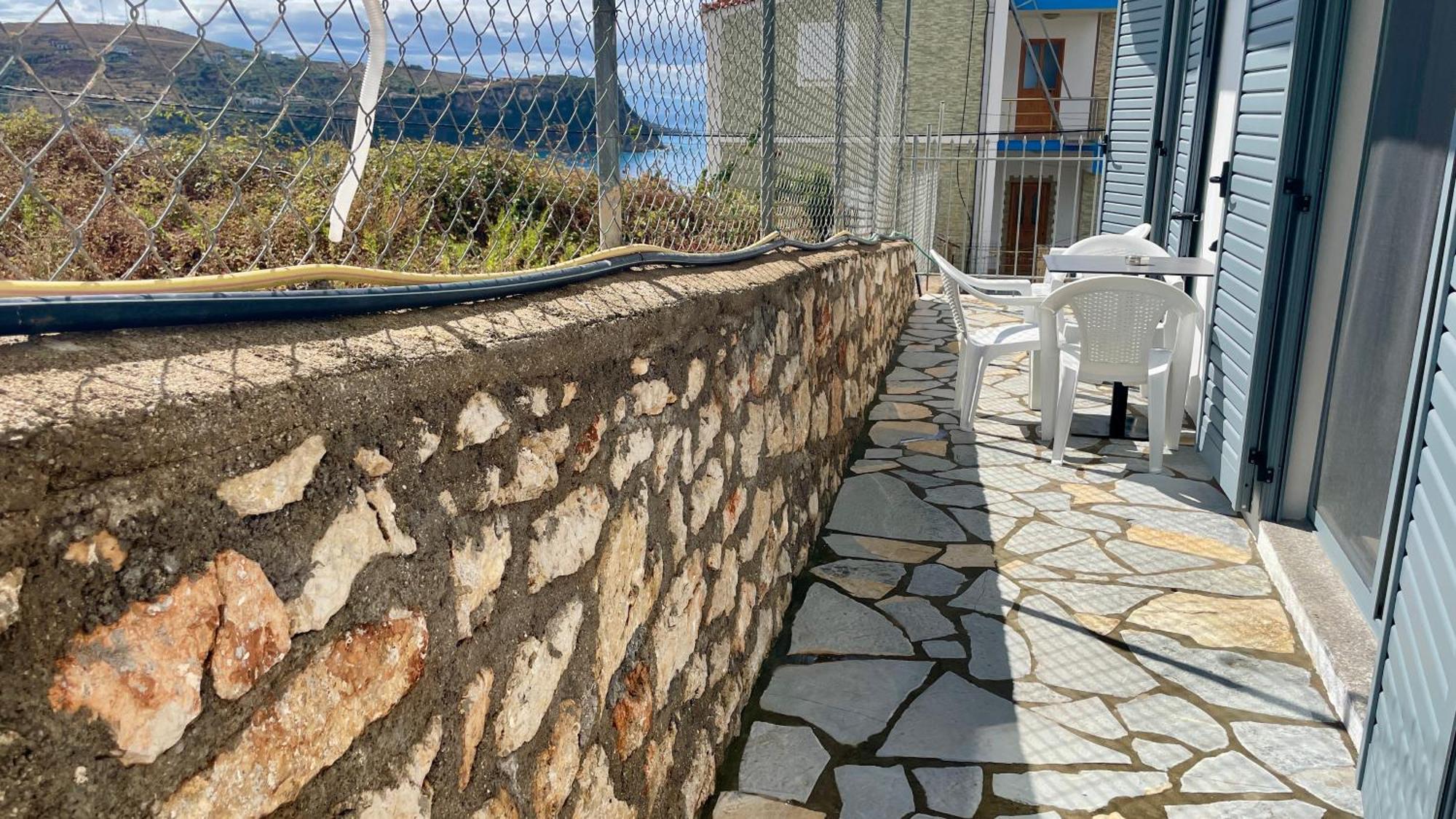 Tasos Rooms Himarë Exterior foto